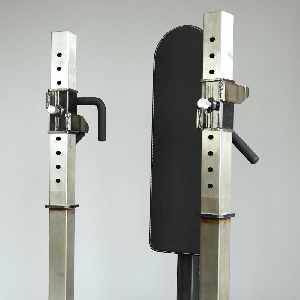 Animal Converging Standing Chest Press