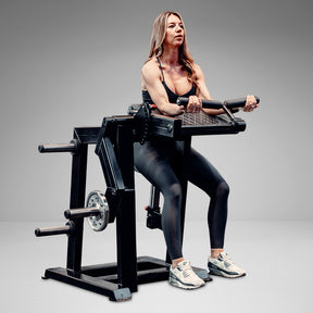 Plate Loaded Bicep Curl